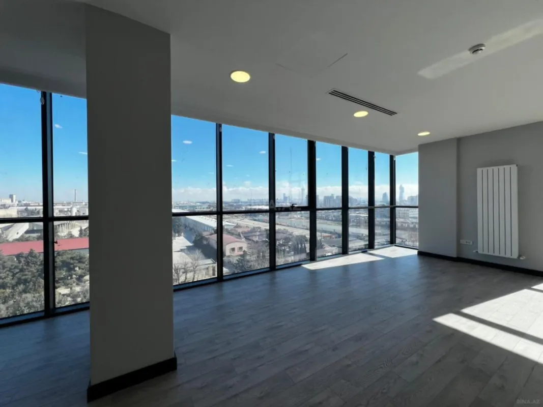 Kirayə verilir 2 otaqlı ofis 77.8 m²