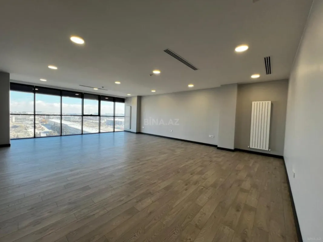 Kirayə verilir 2 otaqlı ofis 77.8 m²