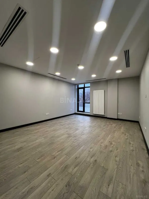 Kirayə verilir 2 otaqlı ofis 77.8 m²