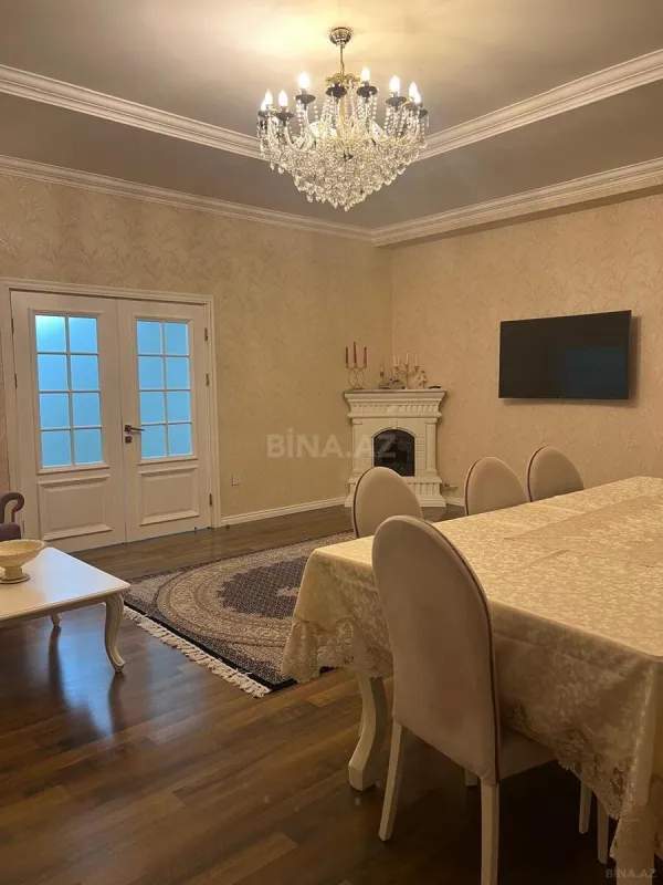 Satılır 3 otaqlı mənzil 138 m²