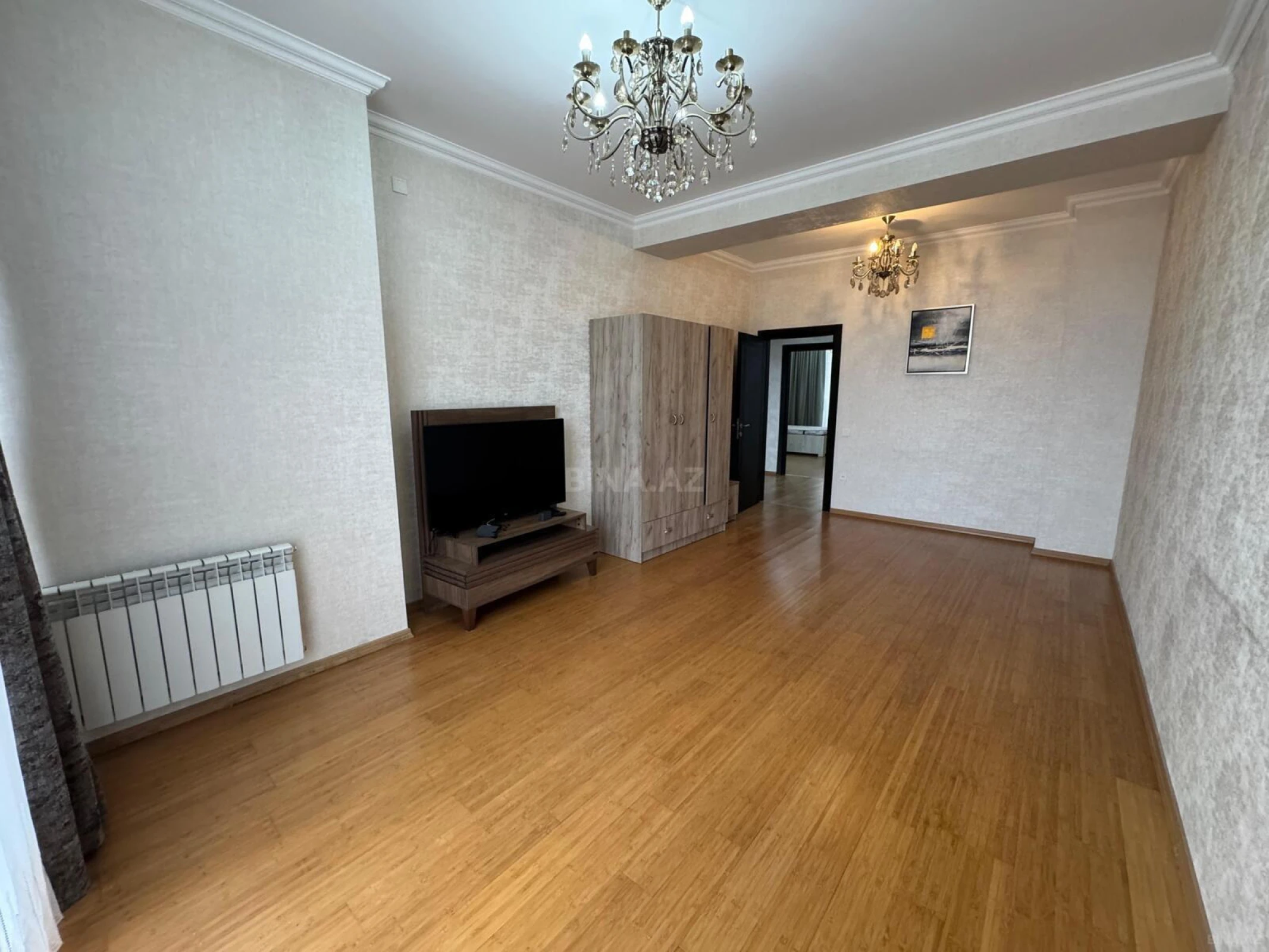 Satılır 2 otaqlı mənzil 70 m²
