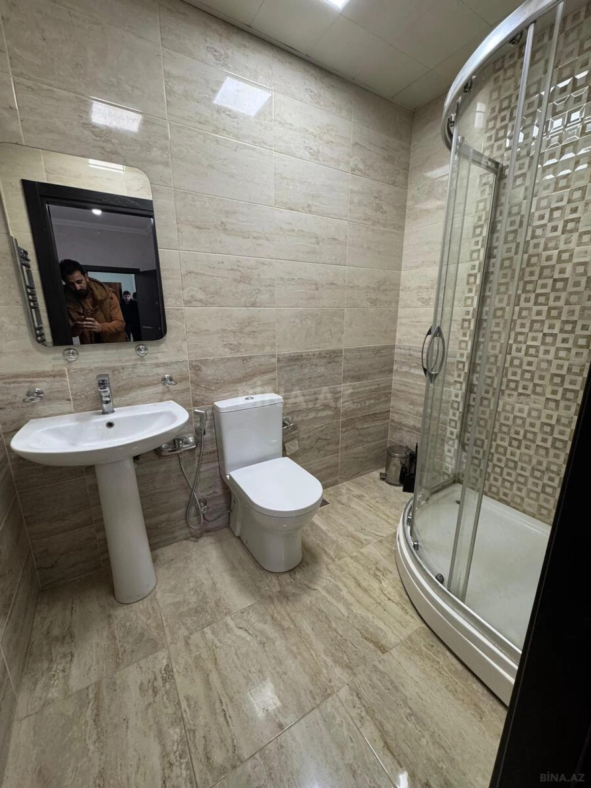 Satılır 2 otaqlı mənzil 70 m²