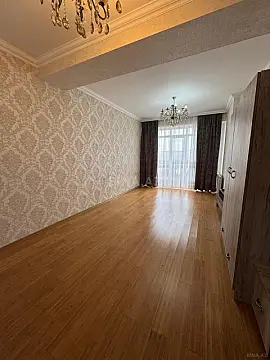 Satılır 2 otaqlı mənzil 70 m² — Bakı, 8-ci kilometr 2 otaq 70.00 m²
