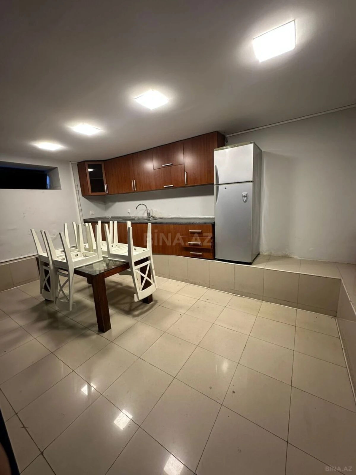 Kirayə verilir obyekt 150 m²