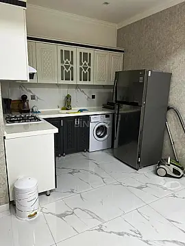 Kirayə verilir 2 otaqlı mənzil 75 m² — Bakı, 5-ci mikrorayon 2 otaq 75.00 m²