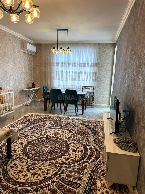 Kirayə verilir 2 otaqlı mənzil 75 m²