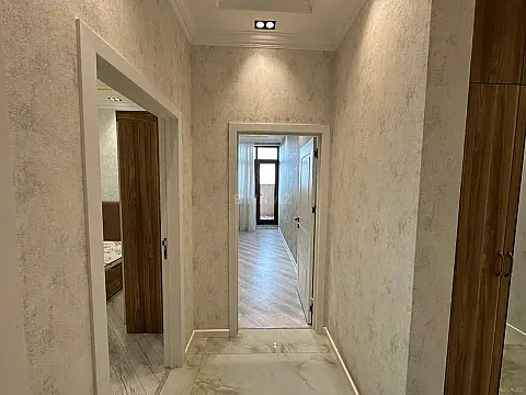 Kirayə verilir 2 otaqlı mənzil 75 m²