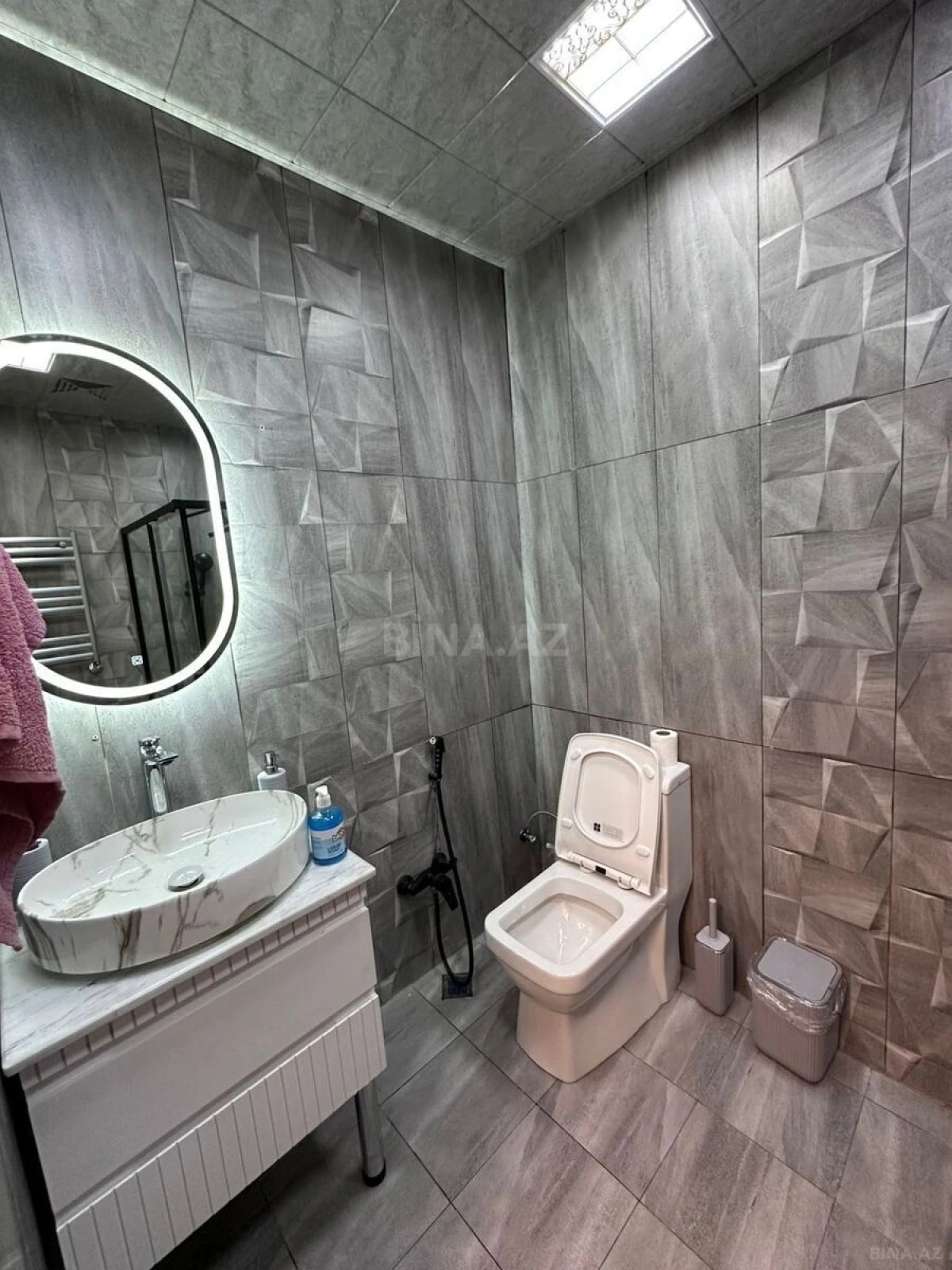 Kirayə verilir 2 otaqlı mənzil 50 m²