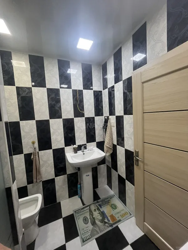 Satılır 2 otaqlı mənzil 65 m²