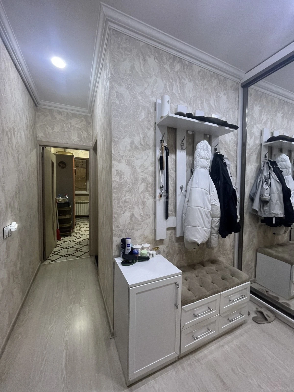 Satılır 2 otaqlı mənzil 65 m²