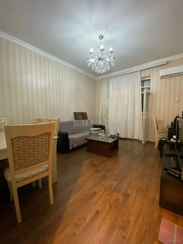 Satılır 2 otaqlı mənzil 52 m²