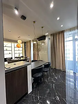 Satılır 3 otaqlı mənzil 150 m²
