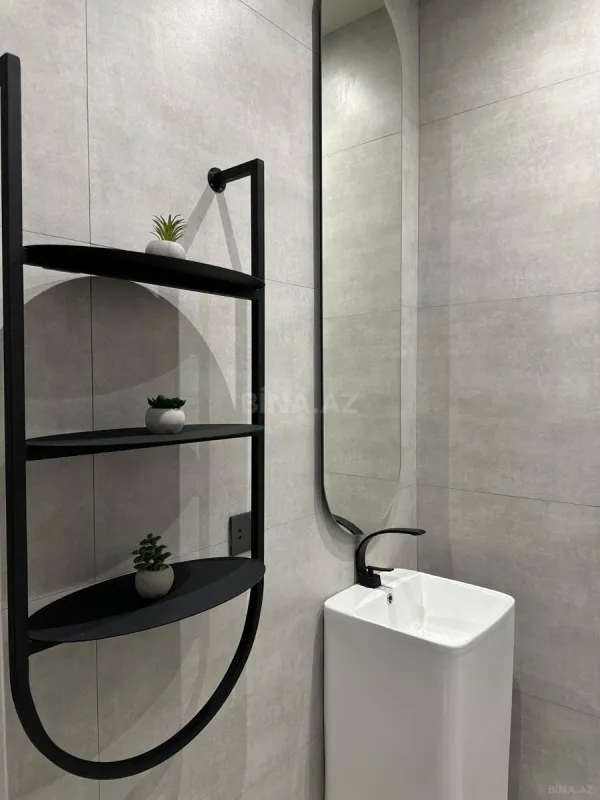 Satılır 3 otaqlı mənzil 150 m²