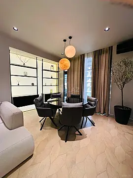 Satılır 3 otaqlı mənzil 150 m²