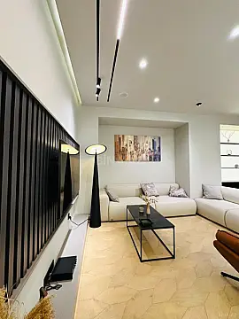 Satılır 3 otaqlı mənzil 150 m²