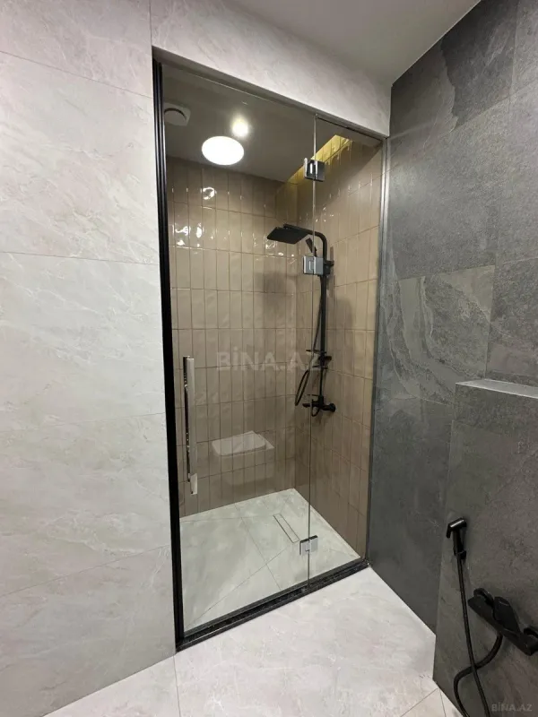Satılır 3 otaqlı mənzil 150 m²