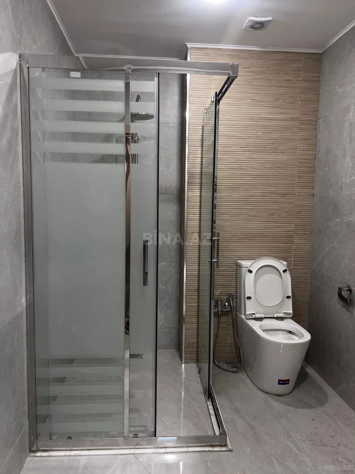 Satılır 2 otaqlı mənzil 65 m²