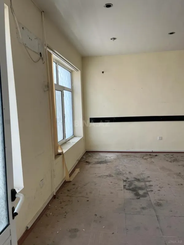 Satılır obyekt 635 m²