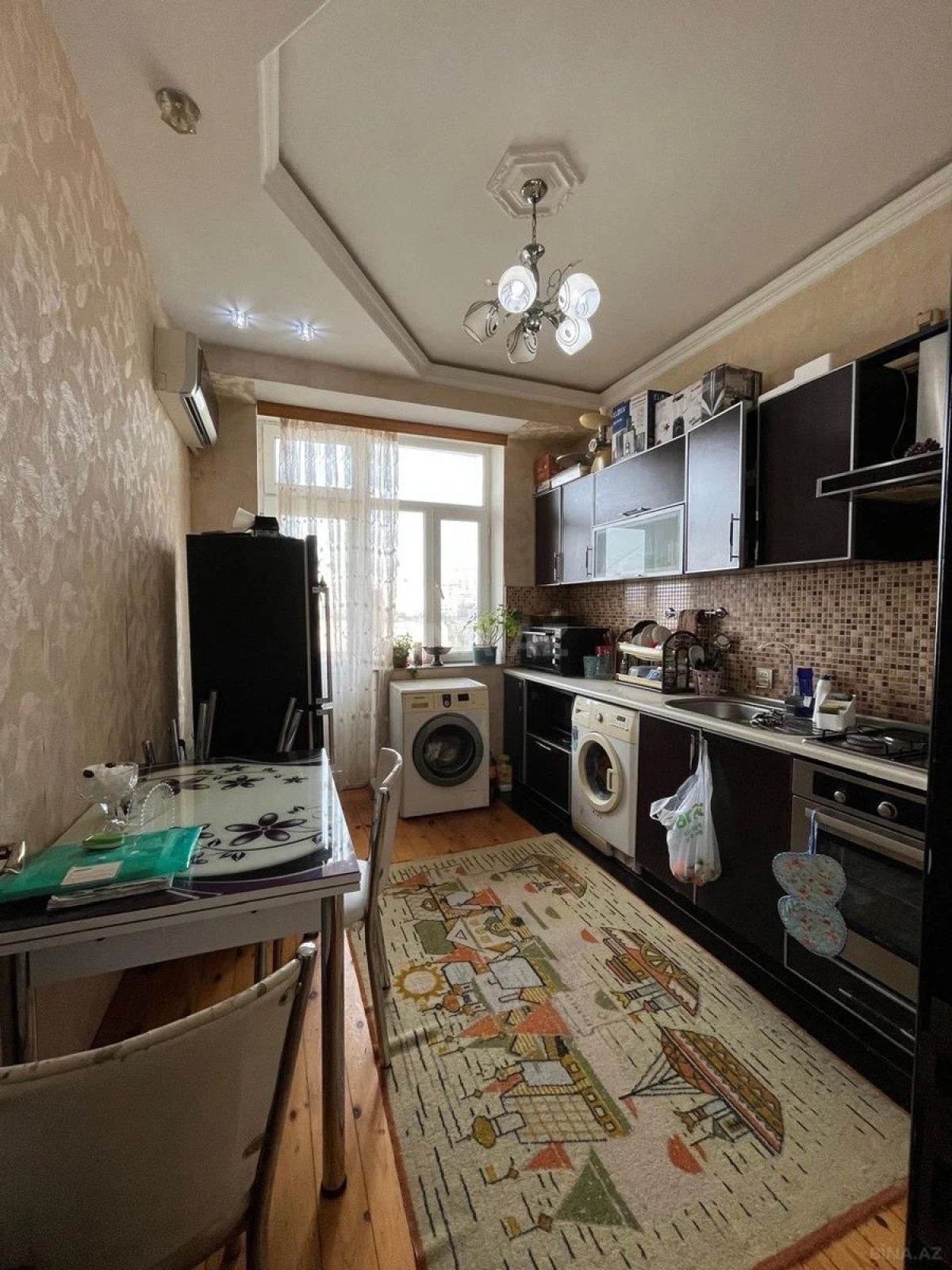 Satılır 2 otaqlı mənzil 74 m²