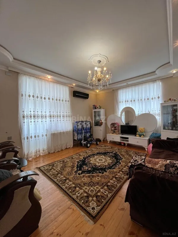 Satılır 2 otaqlı mənzil 74 m²