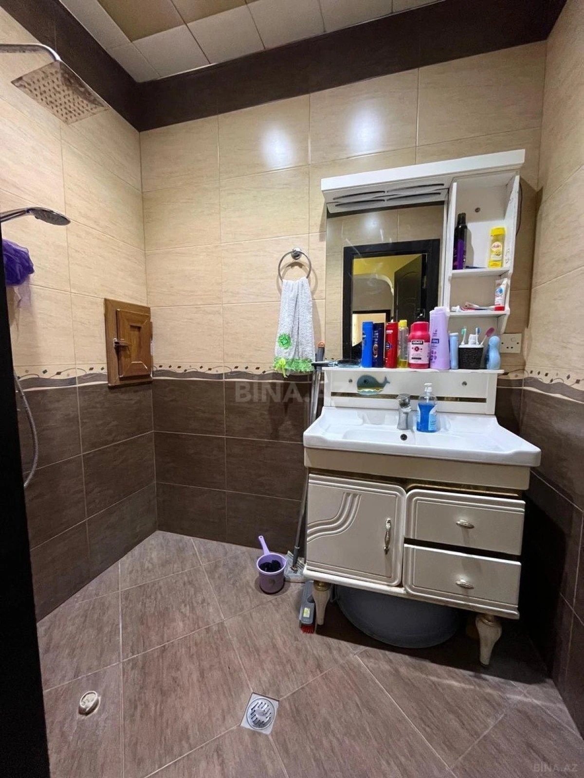 Satılır 2 otaqlı mənzil 74 m²