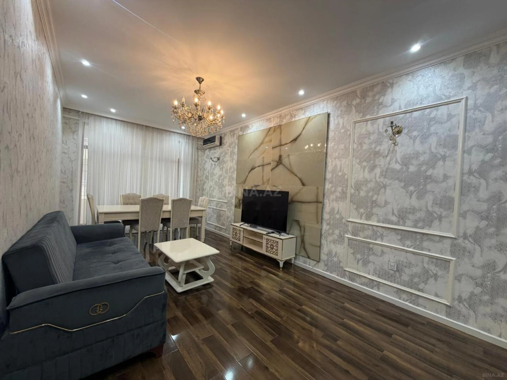Kirayə verilir 2 otaqlı mənzil 102 m²