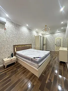 Kirayə verilir 2 otaqlı mənzil 102 m²