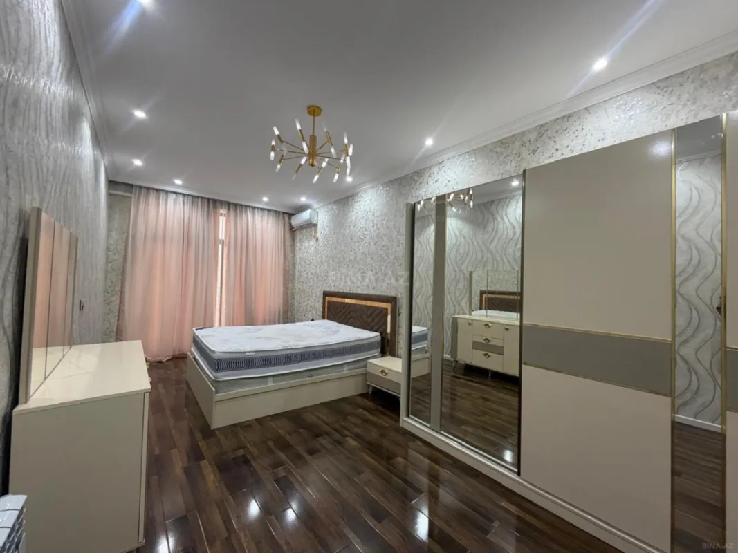 Kirayə verilir 2 otaqlı mənzil 102 m²