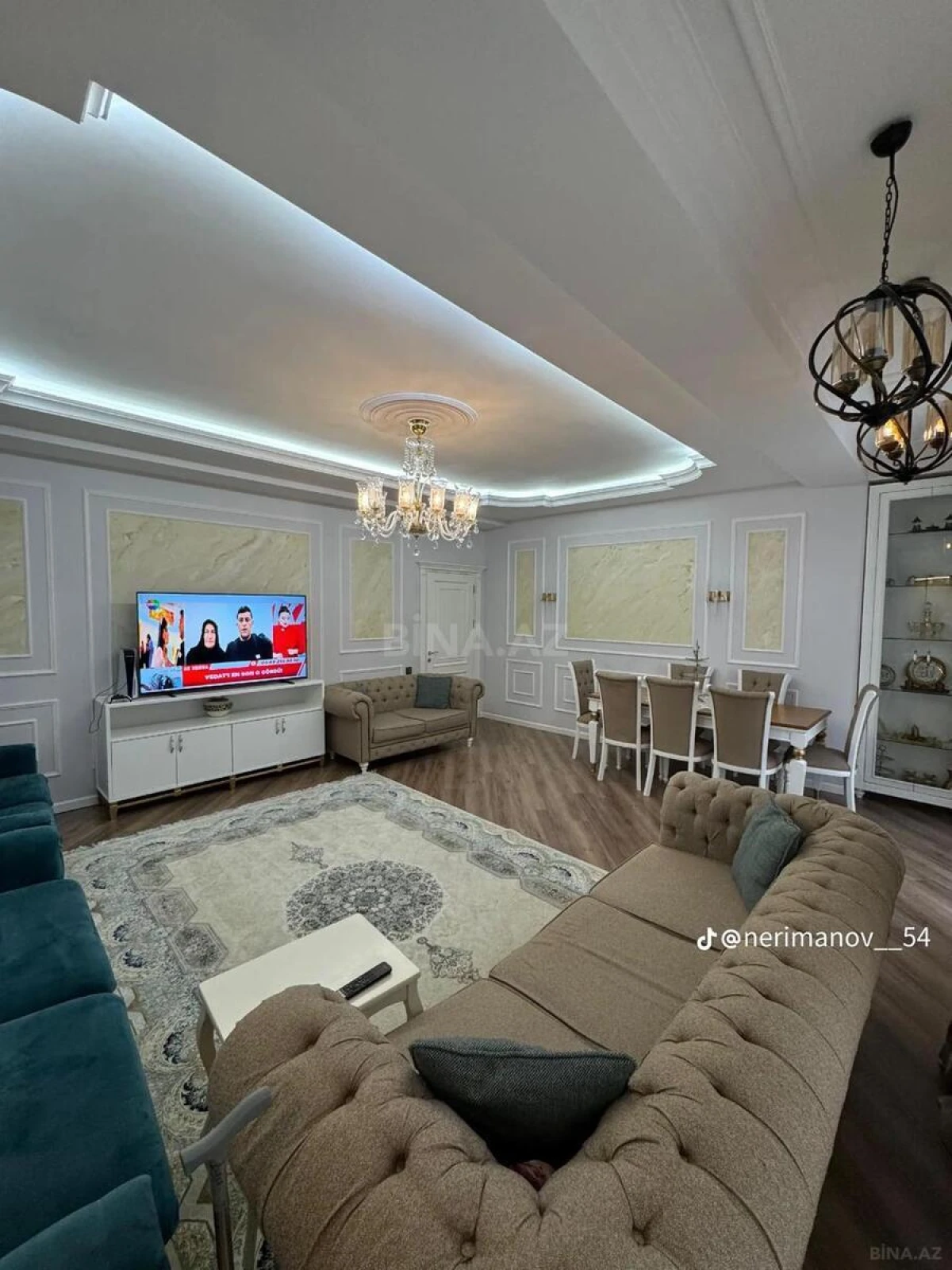 Satılır 4 otaqlı mənzil 182 m²