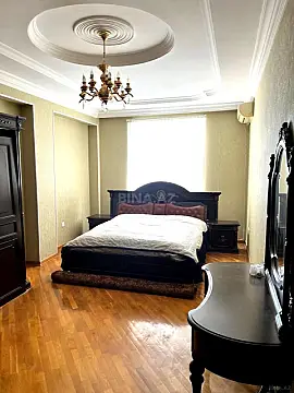 Kirayə verilir 3 otaqlı mənzil 135 m²