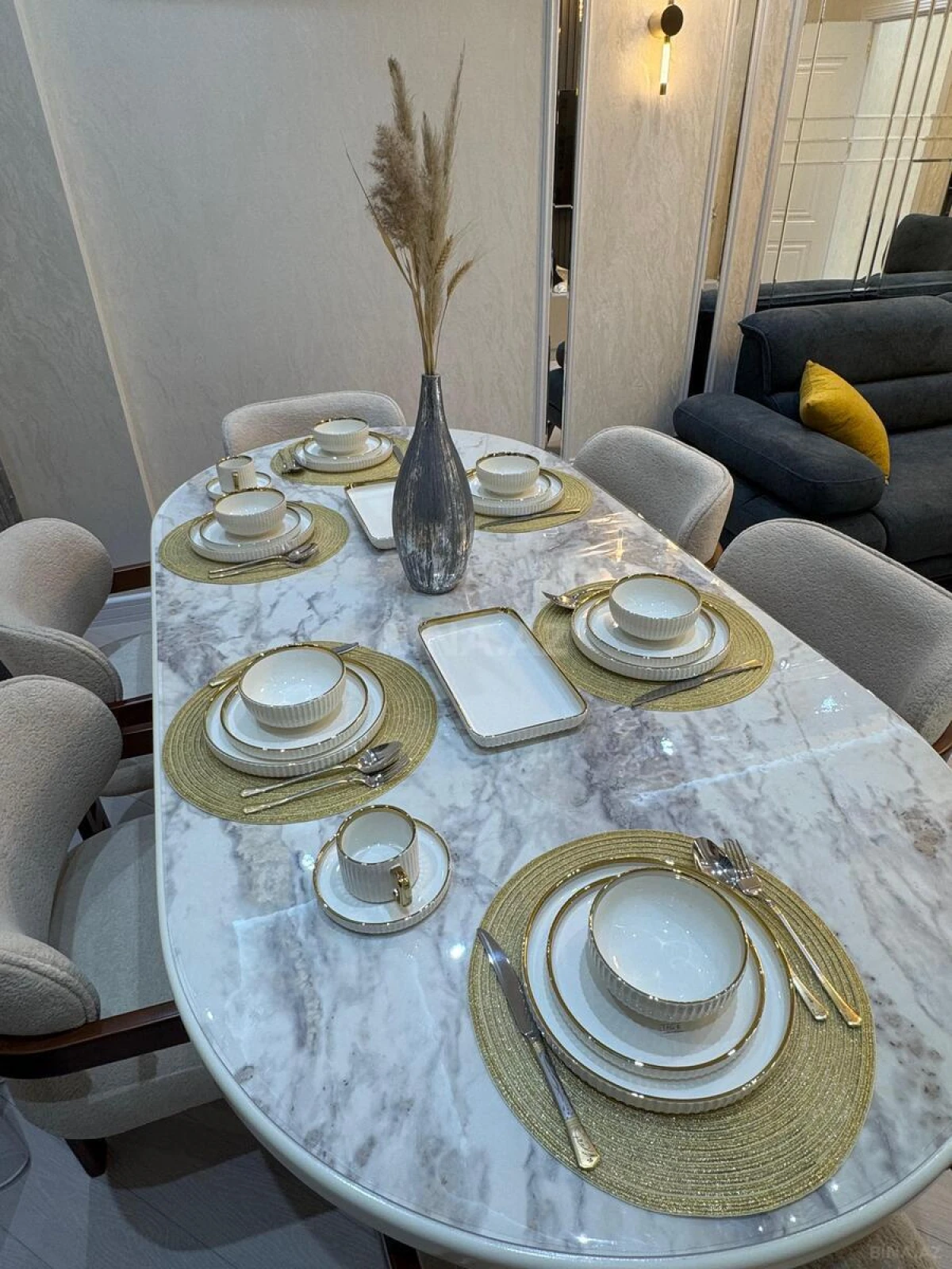 Kirayə verilir 2 otaqlı mənzil 80 m²