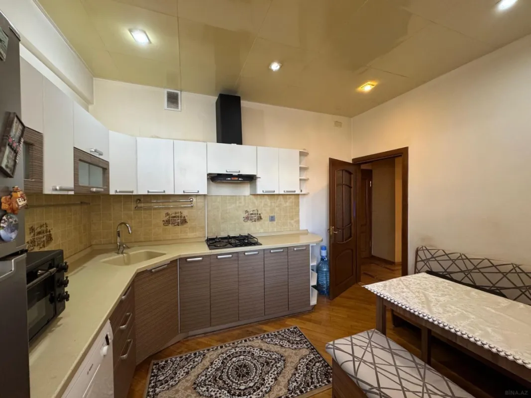 Satılır 3 otaqlı mənzil 115 m²