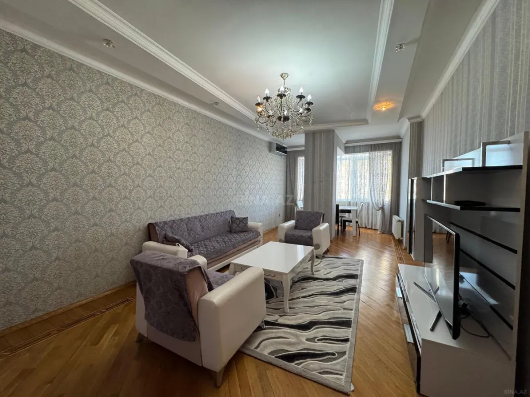 Satılır 3 otaqlı mənzil 115 m²
