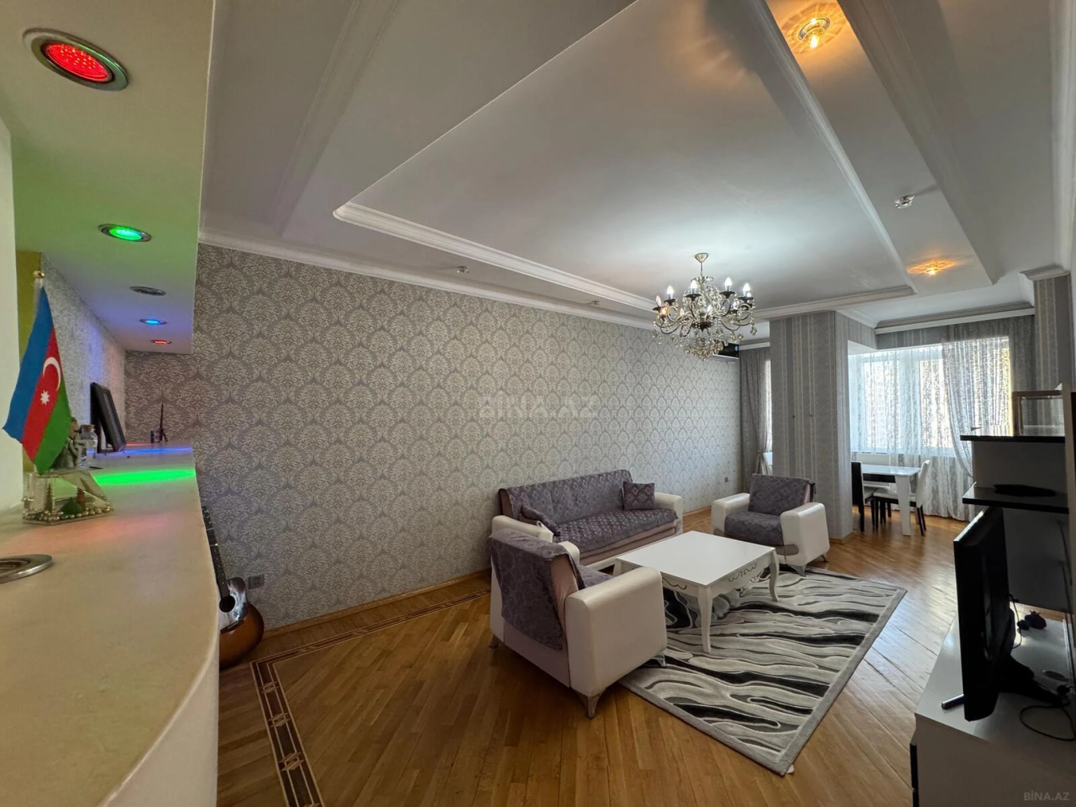 Satılır 3 otaqlı mənzil 115 m²