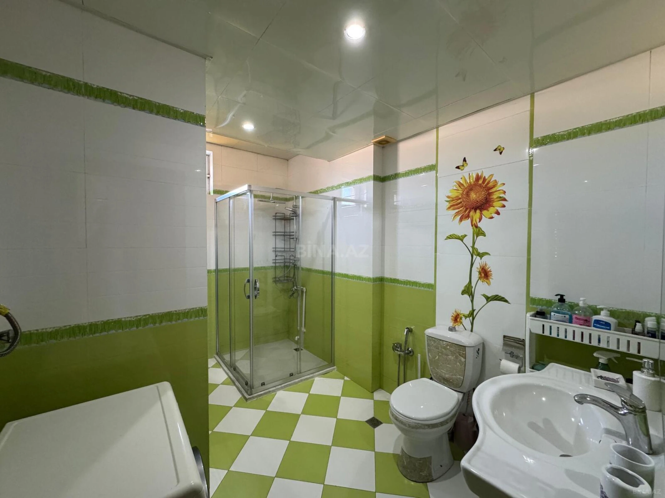 Satılır 3 otaqlı mənzil 115 m²