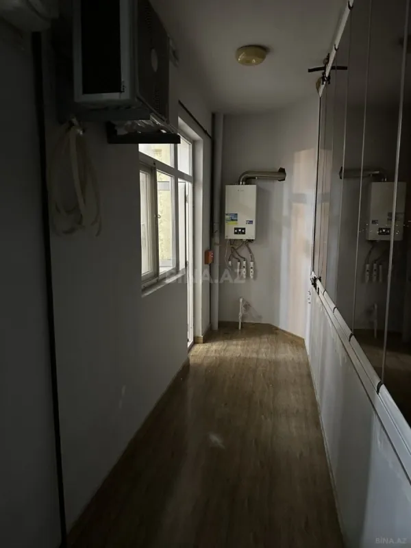 Satılır 3 otaqlı mənzil 93 m²