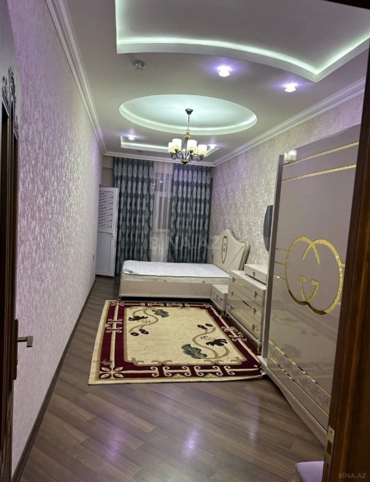 Satılır 3 otaqlı mənzil 93 m²