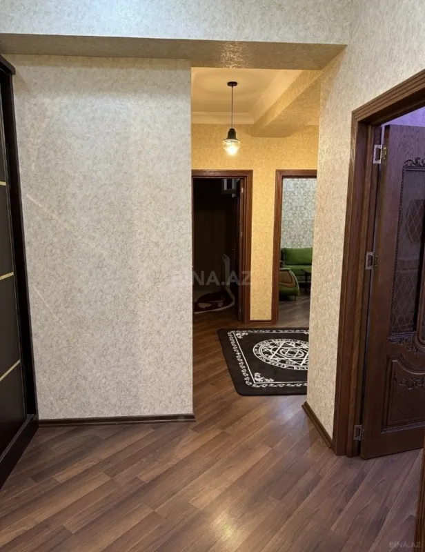 Satılır 3 otaqlı mənzil 93 m²