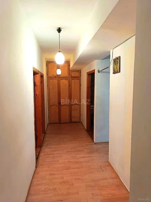 Satılır 3 otaqlı mənzil 100.5 m²