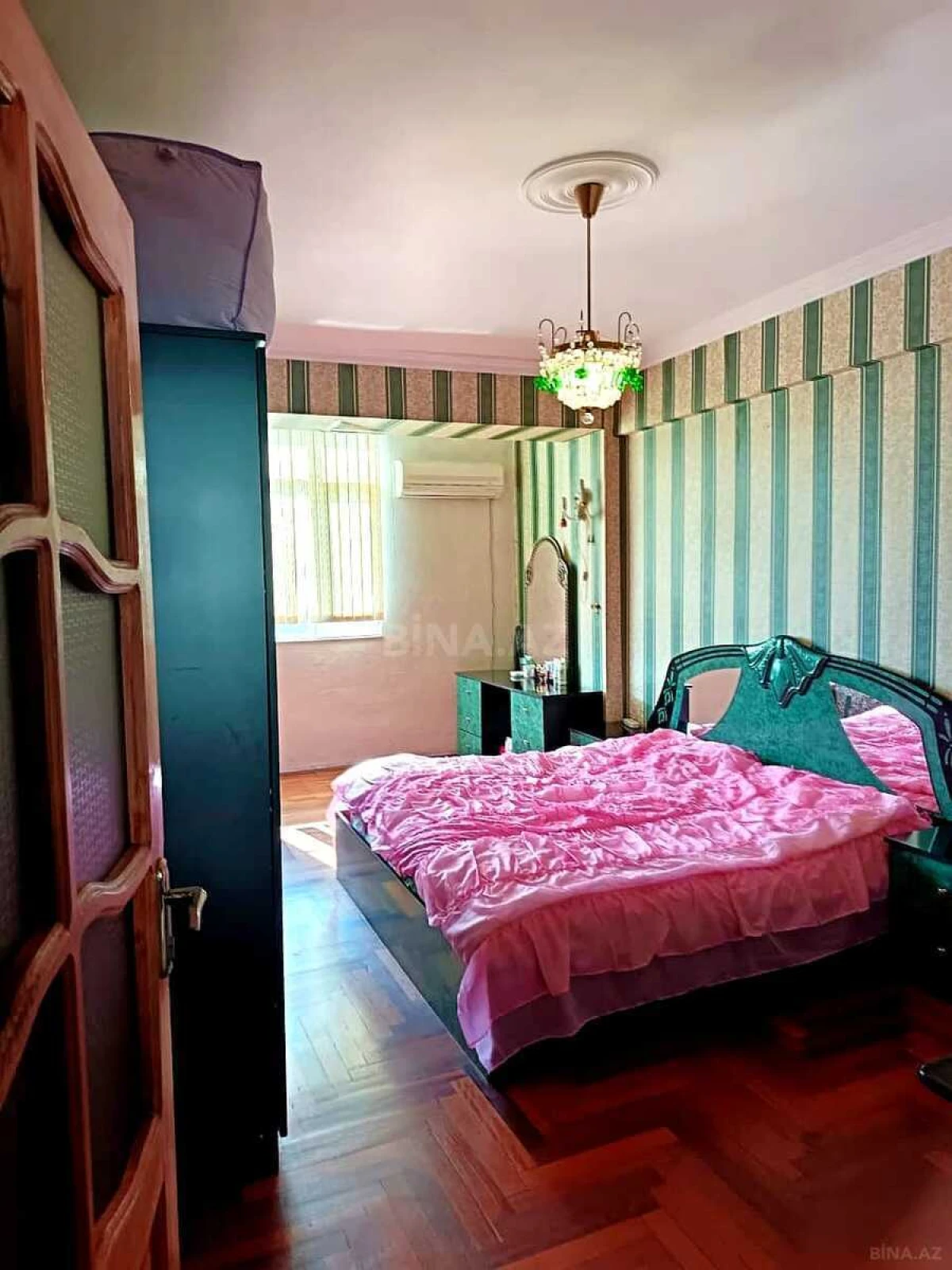 Satılır 3 otaqlı mənzil 100.5 m²