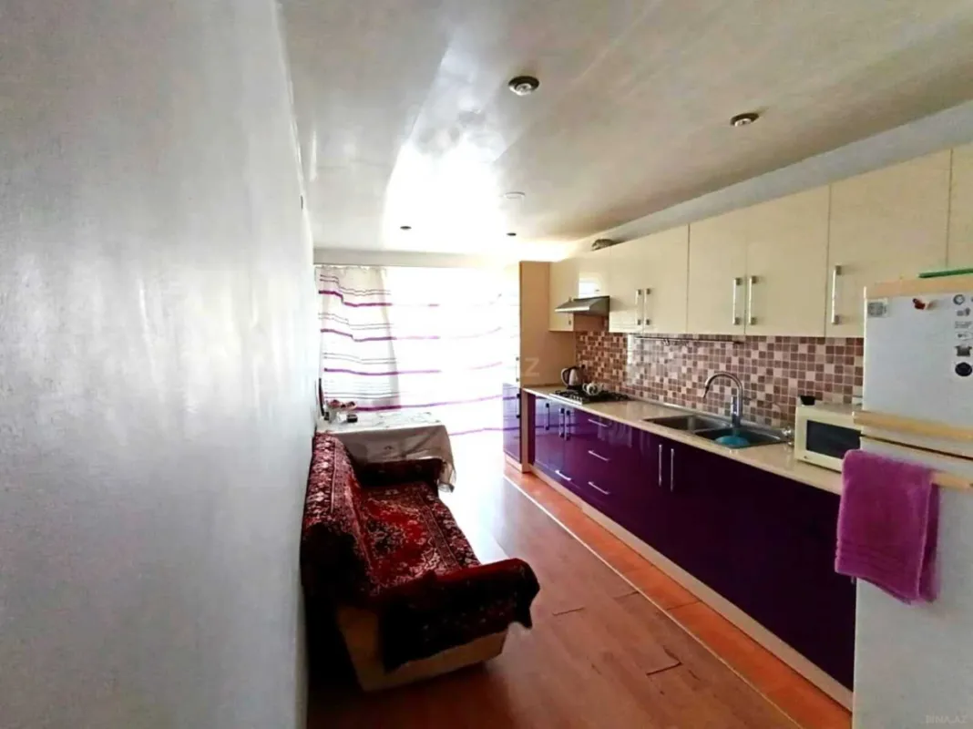 Satılır 3 otaqlı mənzil 100.5 m²