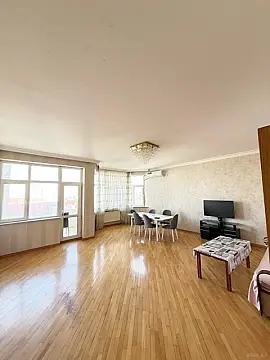 Kirayə verilir 3 otaqlı mənzil 172 m² — Bakı, 8-ci kilometr 3 otaq 172.00 m²
