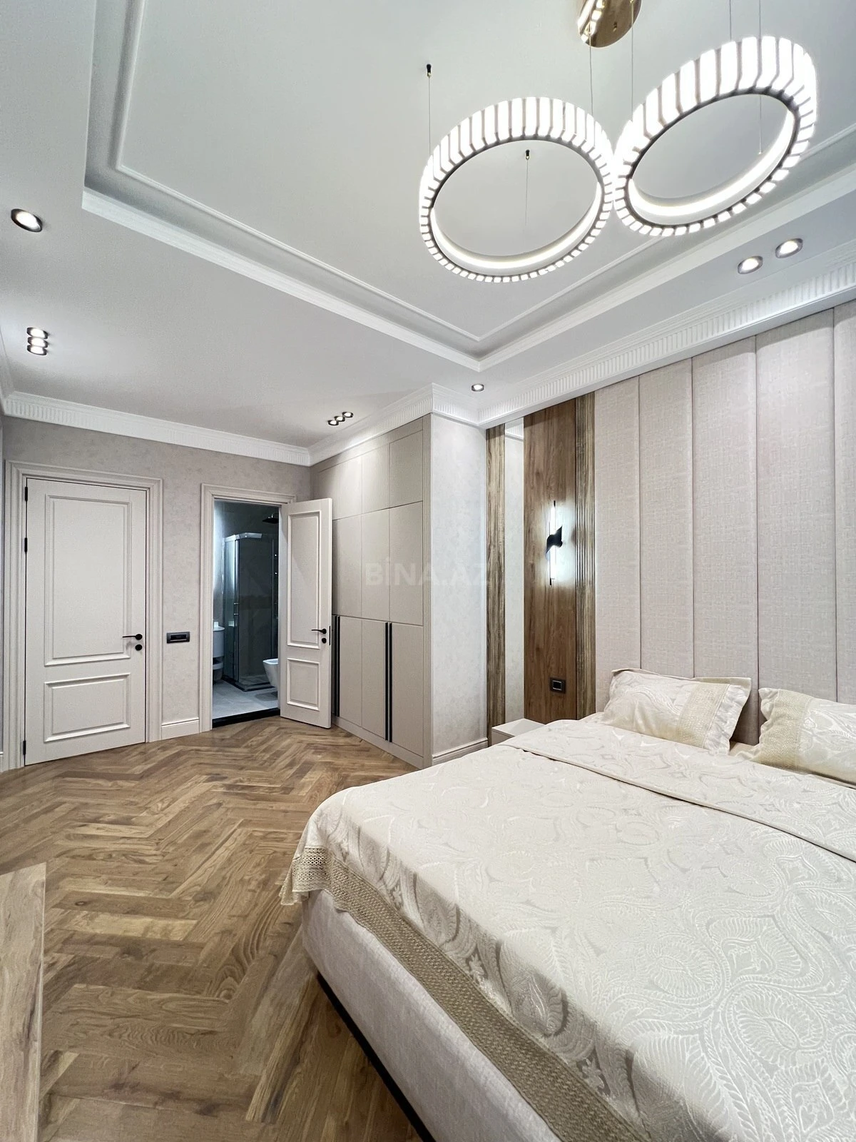 Satılır 3 otaqlı mənzil 120 m²