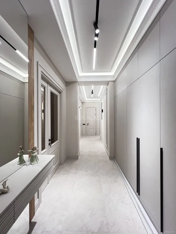 Satılır 3 otaqlı mənzil 120 m²