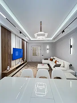 Satılır 3 otaqlı mənzil 120 m²