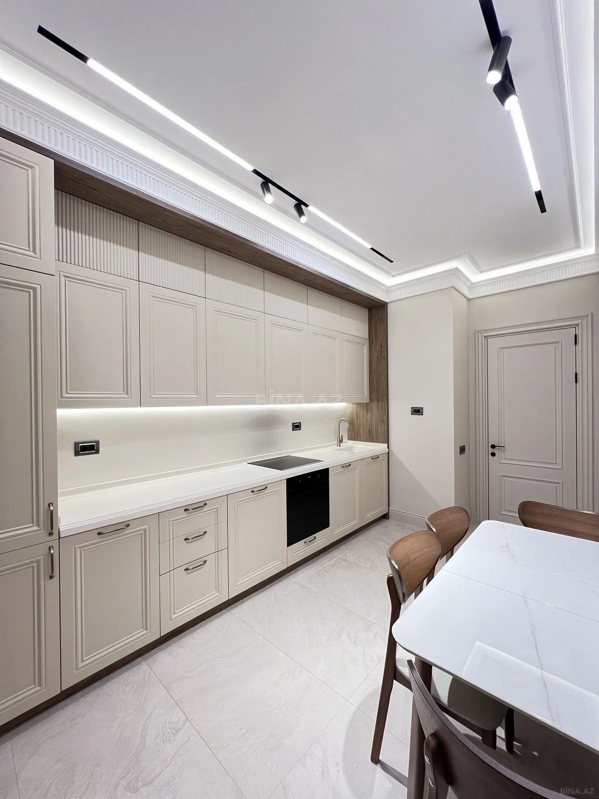 Satılır 3 otaqlı mənzil 120 m²
