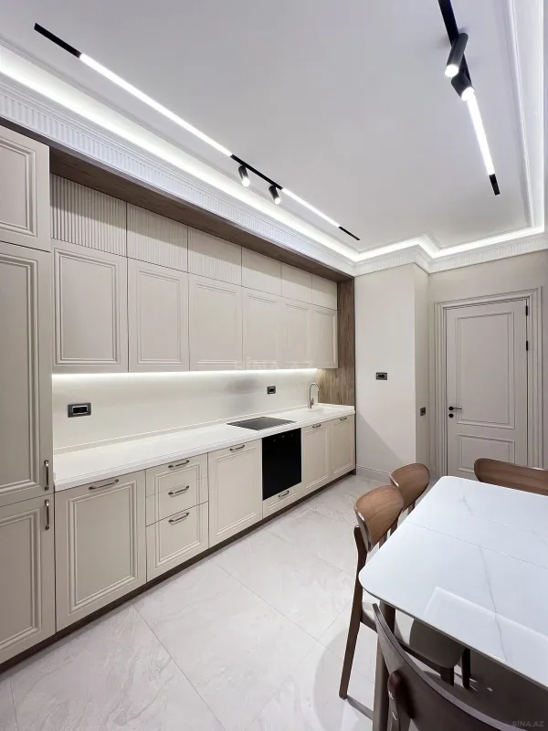 Satılır 3 otaqlı mənzil 120 m²