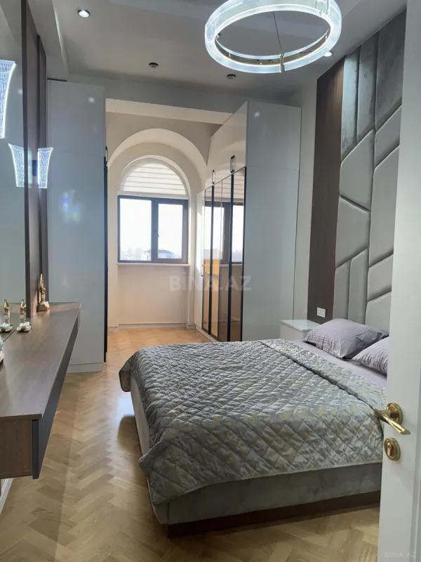 Kirayə verilir 2 otaqlı mənzil 80 m²