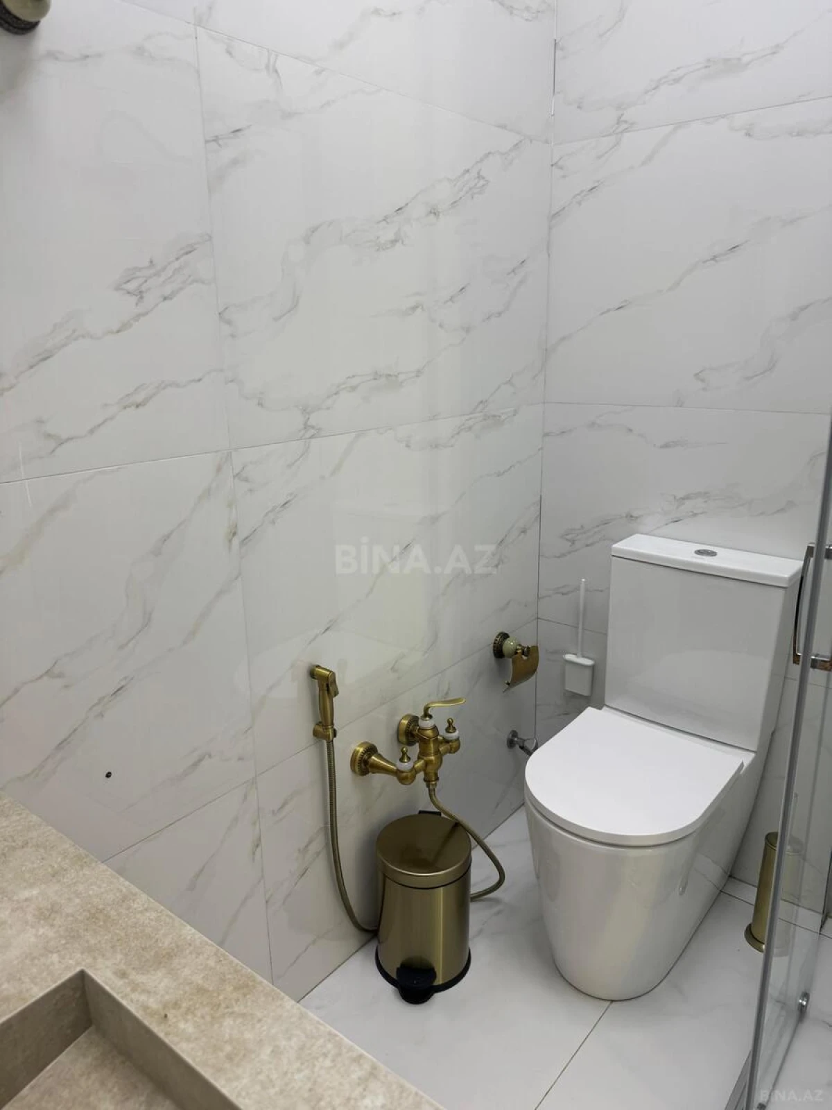 Kirayə verilir 2 otaqlı mənzil 80 m²