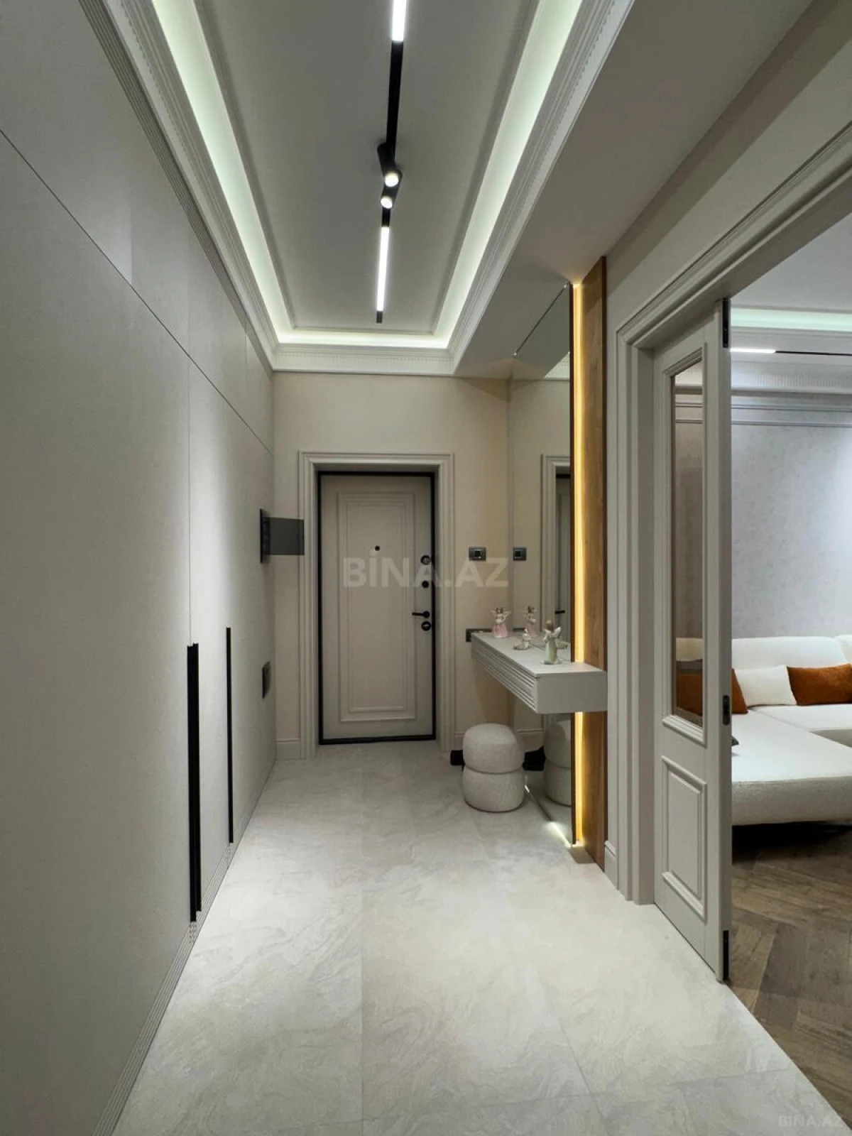 Satılır 3 otaqlı mənzil 120 m²